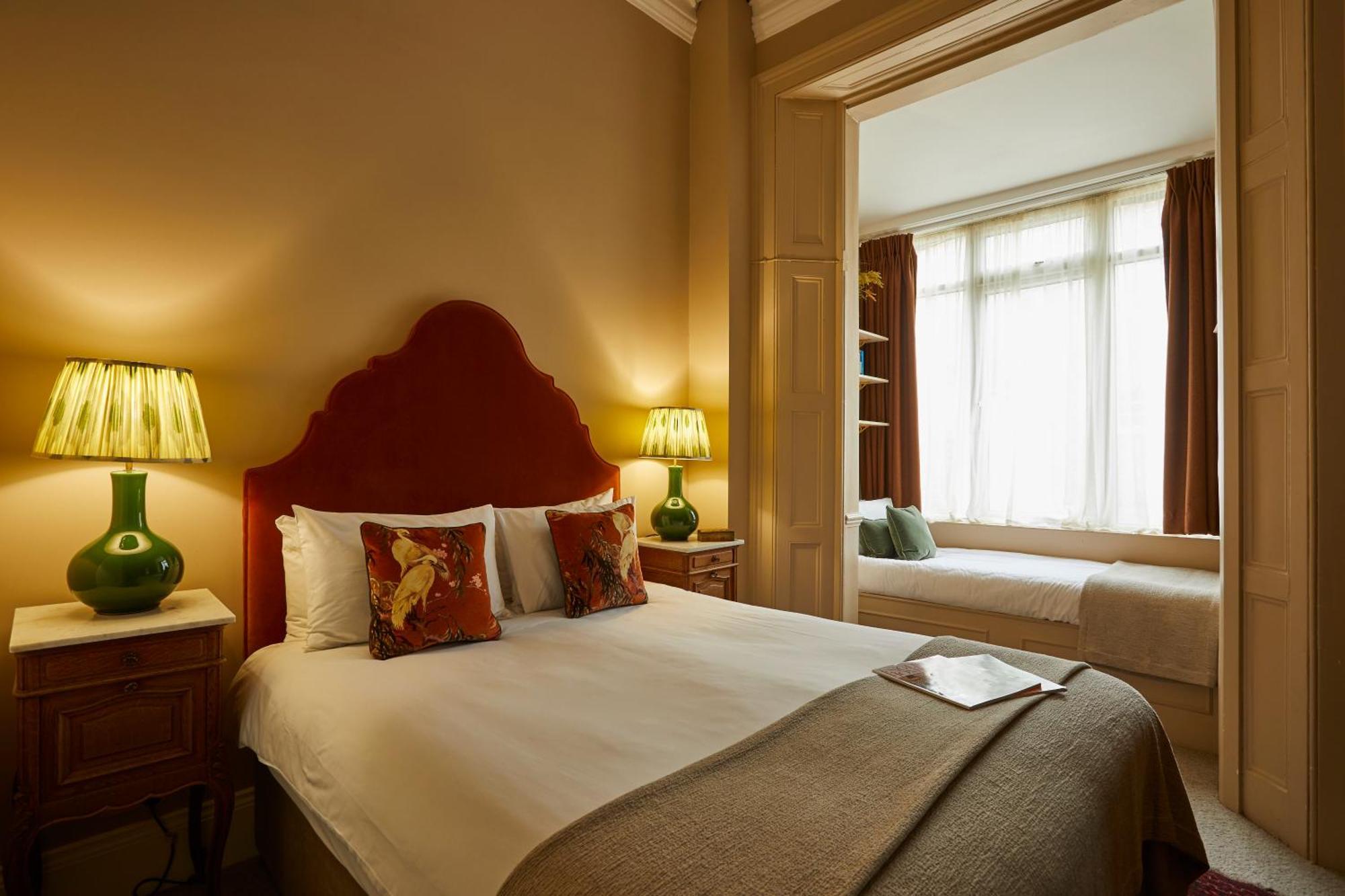 Georgian House Отель 4*