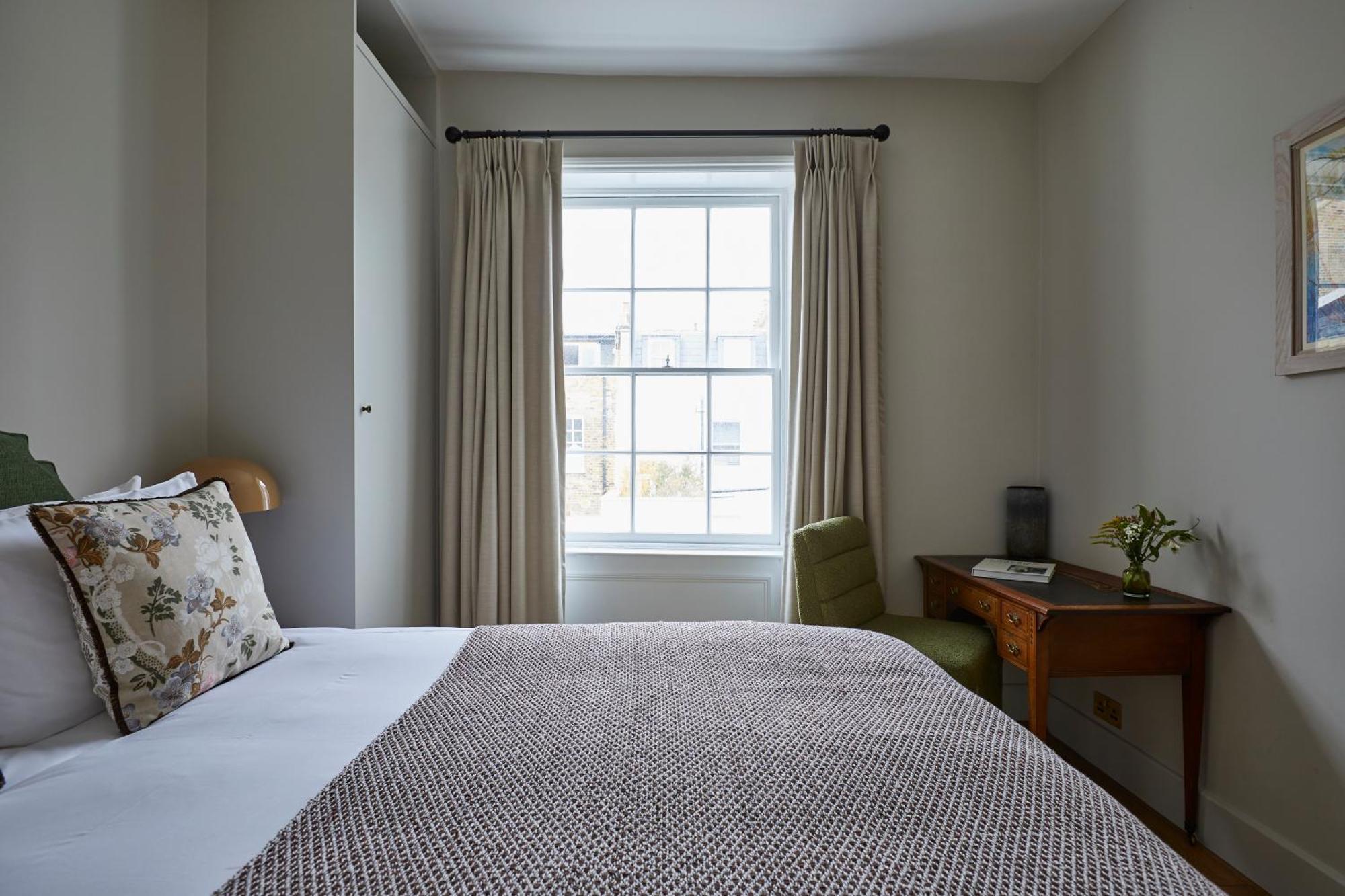 Georgian House Hotel